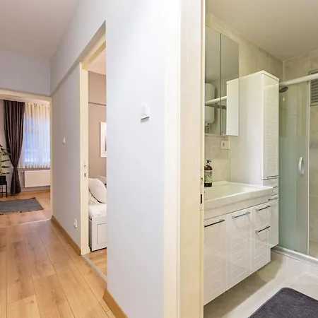 Flat Near Attractions In Nisantasi Стамбул