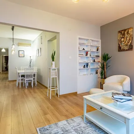 Central Flat Near Top Attractions In Nisantasi Апартаменты
